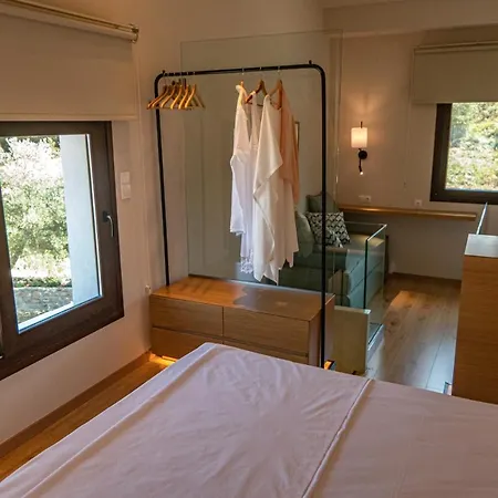 Appart hôtel Dionysus Suites *