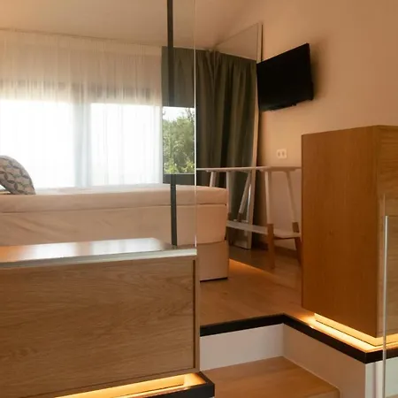 Dionysus Suites Appart hôtel Ierissos