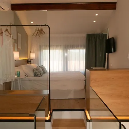 Dionysus Suites Ierissos